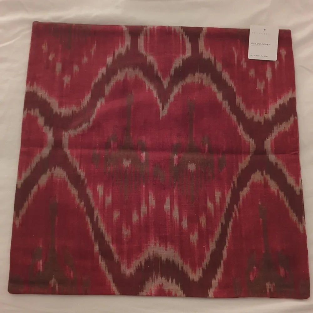 NWT  Pottery Barn 18x18 Pillow Sham Turica Printed Pillow SOLD OUT/ RARE - Picture 5 of 8